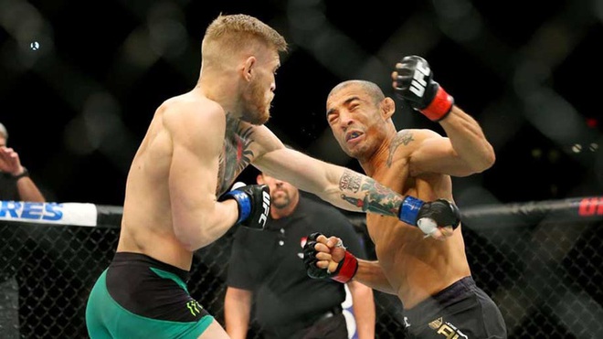 Hé lộ phản ứng của Đại bàng Khabib khi chứng kiến Conor McGregor giành chiến thắng lịch sử trước Jose Aldo - Ảnh 2.