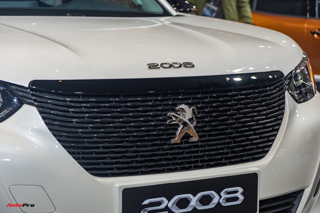 Chi tiết Peugeot 2008 bản tiêu chuẩn giá 739 triệu đồng: Thiếu nhiều option nhưng giá tốt, tham vọng đấu Toyota Corolla Cross - Ảnh 3.