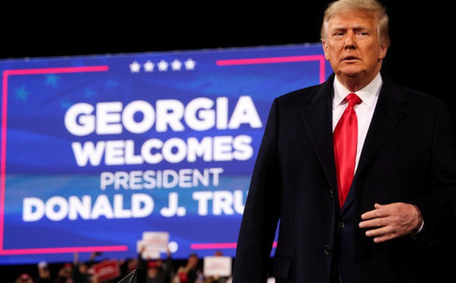 Tổng thống Donald Trump tại một sự kiện ở bang Georgia hôm 5-12. Ảnh; Reuters
