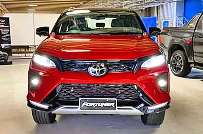 Phiên bản cao cấp của Toyota Fortuner chuẩn bị ra mắt - Ảnh 1.