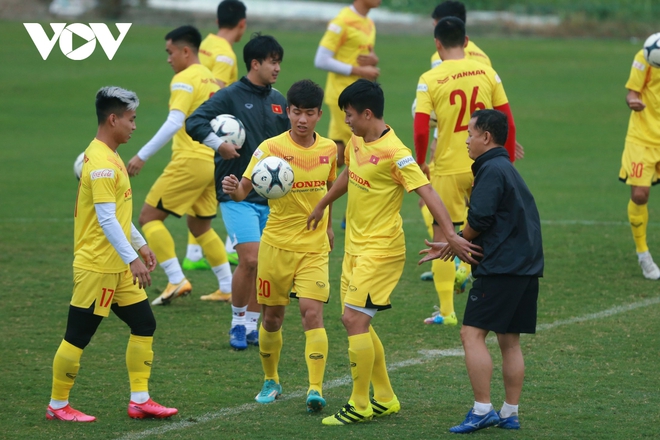 Thầy Park liên tục ôm hận trước kỹ thuật của dàn tuyển thủ Việt Nam - Ảnh 2.