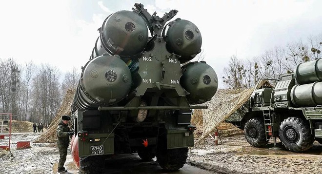Tăng T-72, bộ binh Azerbaijan bị phục kích ở Karabakh - Nga và Syria bí mật nhận món hàng đẫm máu từ Armenia? - Ảnh 1.