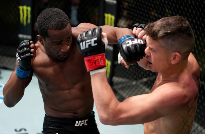 Wonderboy Stephen Thompson giành chiến thắng áp đảo Geoff Neal, lập tức nhắm tới chiếc đai vô địch của UFC - Ảnh 5.