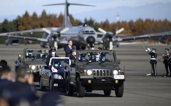 Thủ tướng Suga thị sát Lực lượng Không quân Nhật Bản