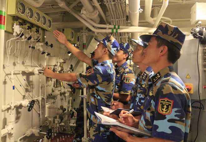 “Lữ đoàn thép” 162: Làm chủ tàu hiện đại, bảo vệ chủ quyền biển đảo - Ảnh 2.