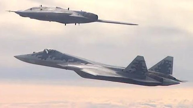 Không quân Nga sẽ sở hữu ‘quái điểu’ Su-57 với diện mạo mới - Ảnh 3.