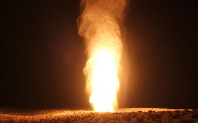 Vụ nổ đường ống dẫn khí đốt ở Sinai Ai Cập (Ảnh: Youm7)