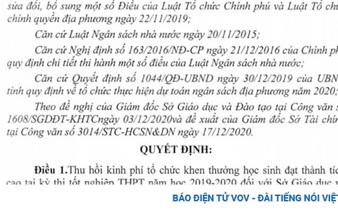 Quyết định Thu hồi kinh phí khen thưởng của UBND tỉnh Quảng Ngãi.