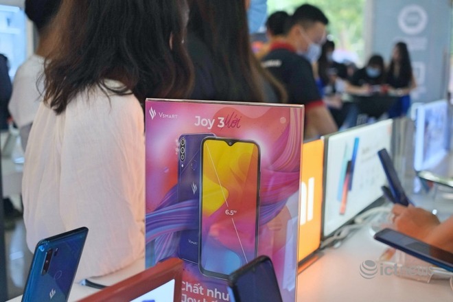 Những smartphone được người Việt mua nhiều nhất năm 2020 - Ảnh 3.