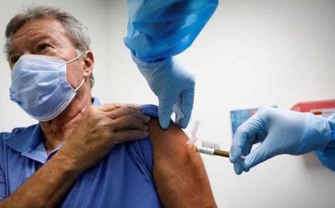 Mỹ đã tiêm chủng vaccine Covid-19. (Ảnh: Reuters)