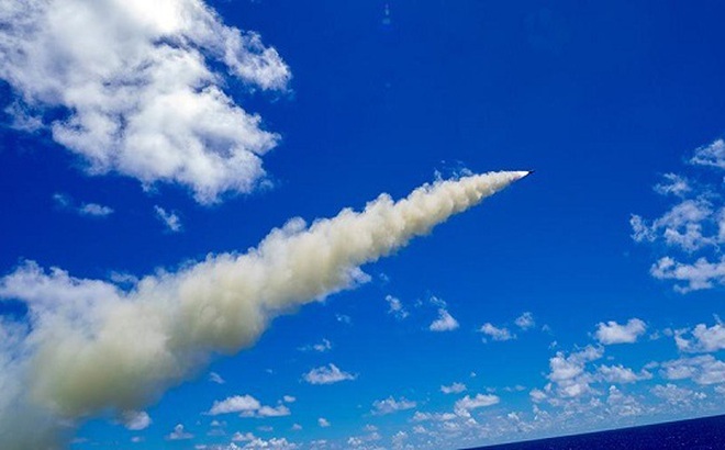 Lực lượng vũ trang Nhật Bản đang nghiên cứu chế tạo loại tên lửa chiến đấu có tầm bắn 2.000 km. (Ảnh: TASS)