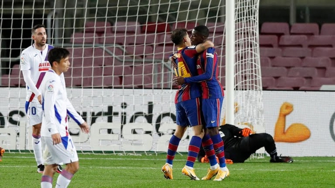 Messi vắng mặt, Barca nhọc nhằn giành 1 điểm trước Eibar - Ảnh 4.