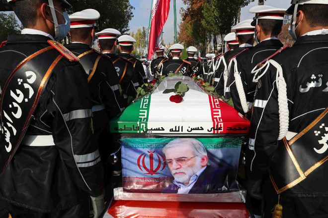 Lọt tầm ngắm: Tại sao nhà khoa học hạt nhân Mohsen Fakhrizadeh của Iran bị ám sát? - Ảnh 2.