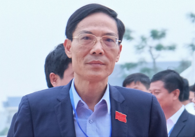 Miễn nhiệm ông Trịnh Văn Chiến, bầu tân Chủ tịch HĐND tỉnh Thanh Hóa - Ảnh 4.