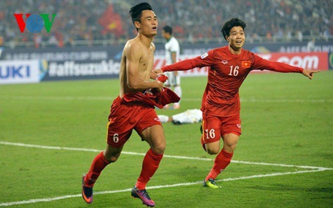 Ngày này năm xưa: ĐT Việt Nam trải qua trận đấu kinh điển ở AFF Cup - Ảnh 1.