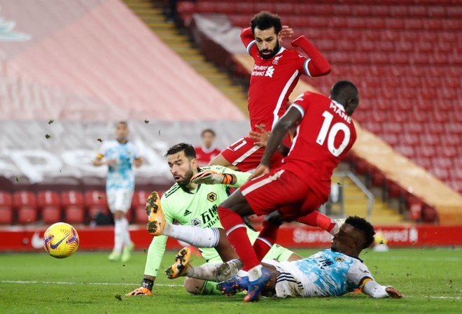 Liverpool 4-0 Wolves: The Kop mở tiệc cùng 2.000 fan ở Anfield - Ảnh 14.