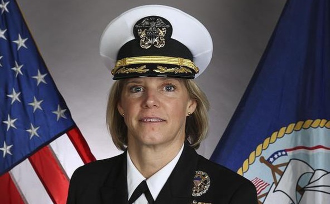 Đại tá Amy Bauernchmidt sẽ chỉ huy một trong 11 tàu sân bay hạt nhân của Hải quân vào năm 2022.