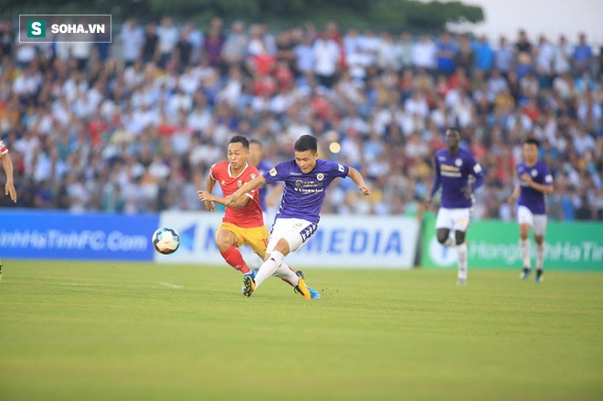 Hùng Dũng lóe sáng, Hà Nội FC vẫn ôm hận bởi “cú đòn điếng người” của địch thủ - Ảnh 2.