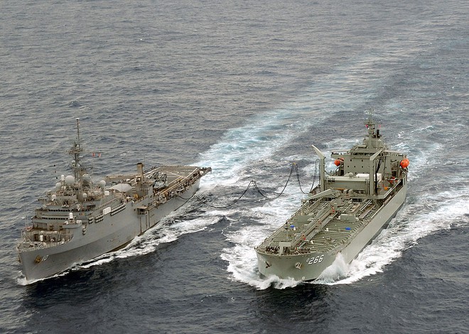 Lộ mục tiêu Trung Quốc sẽ tấn công để cắt đứt huyết mạch của tàu chiến Mỹ nếu chiến tranh - Ảnh 1.