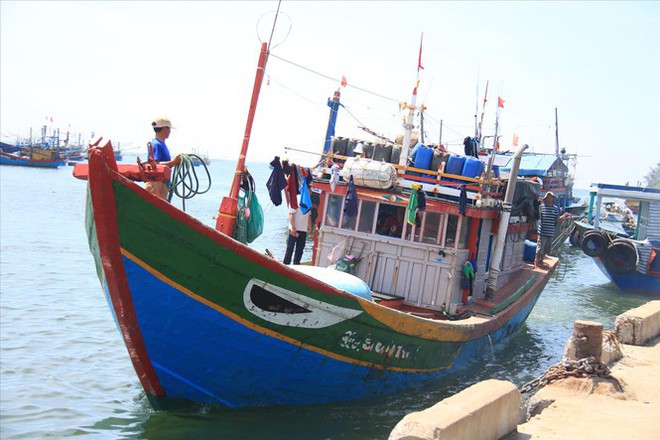 Tàu cá Quảng Ngãi lại bị Trung Quốc đâm vỡ ở Hoàng Sa - Ảnh 3.