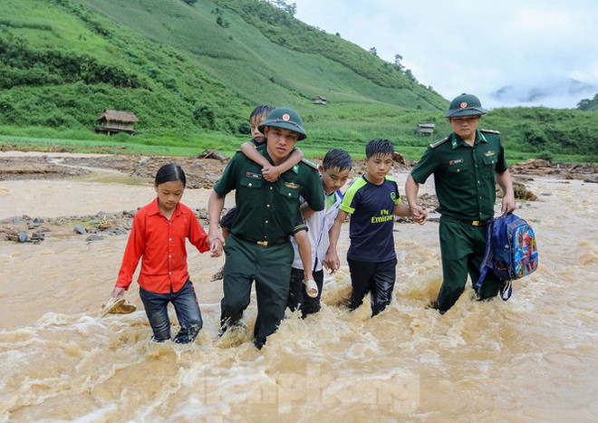 Tư lệnh Biên phòng: Tổ quốc là trên hết - Ảnh 2.