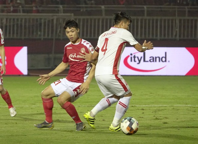 KẾT THÚC TP.HCM 3-0 Viettel: Vợ chưa cưới đến sân, Công Phượng tỏa sáng rực rỡ - Ảnh 11.