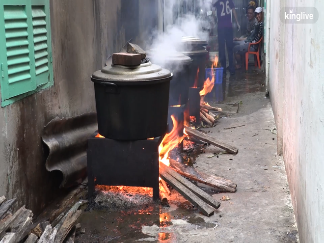 Tết Đoan Ngọ, ghé làng bánh ú lá tre có tuổi đời hơn 50 năm nghe bí quyết làm bánh  - Ảnh 6.