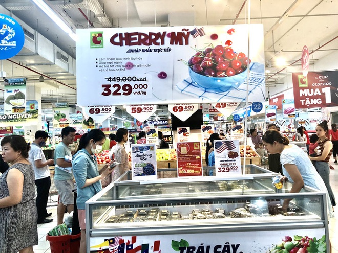 Cherry Mỹ không còn rẻ, chị em rủ nhau mua chung - Ảnh 1.