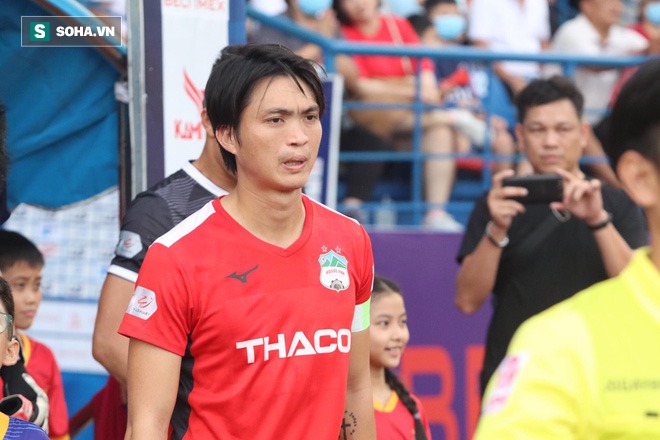 [TRỰC TIẾP] Bình Dương 1-1 HAGL: Tuyển thủ U23 Việt Nam san bằng tỉ số cho Bình Dương - Ảnh 1.