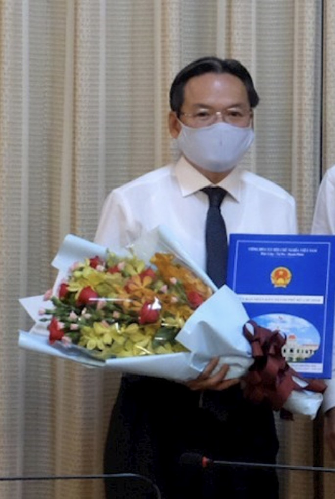 Bắt Phó Giám đốc Sở Quy hoạch Kiến trúc TP HCM Phan Trường Sơn - Ảnh 1.