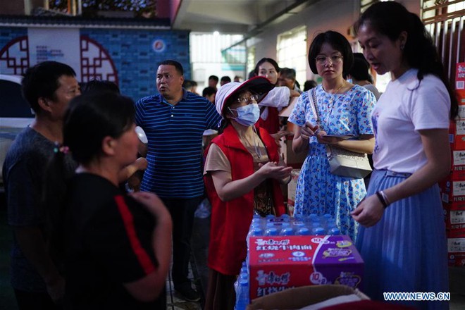 TQ: Cận cảnh cuộc sống của người dân ở nơi xảy ra vỡ đê trên sông Dương Tử - Ảnh 3.