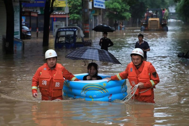 Trung Quốc nhận tin không vui: Thêm một tuần mưa xối xả! - Ảnh 1.