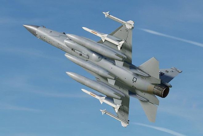 Thần sấm JF-17 được sản xuất ‘thần tốc’ trong vòng 15 ngày - Ảnh 1.