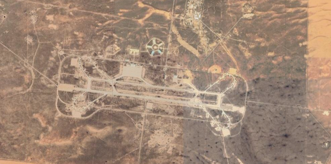 Lính Nga liên tiếp thương vong ở Syria, tiêm kích thẳng tay nã đòn thù - Máy bay lạ tan xác trên bầu trời tỉnh Hama - Ảnh 2.