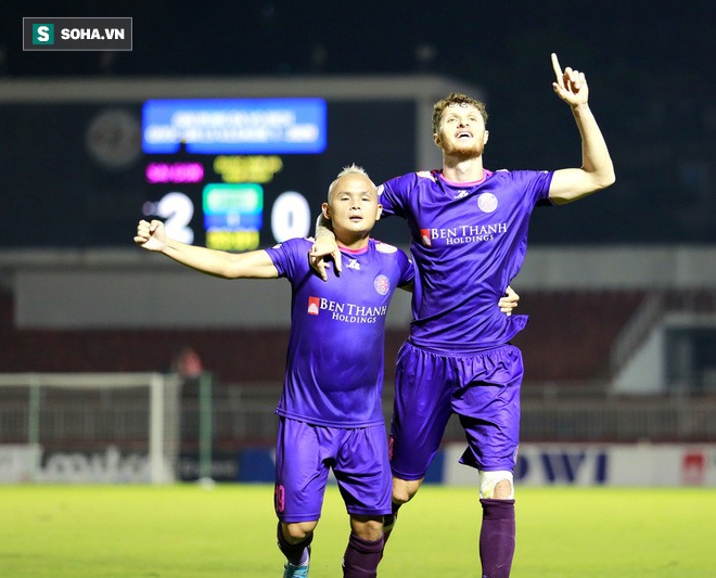 Thánh siêu phẩm lập cú đúp, CLB ngựa ô V.League xây chắc ngôi đầu với phong độ đáng nể - Ảnh 3.