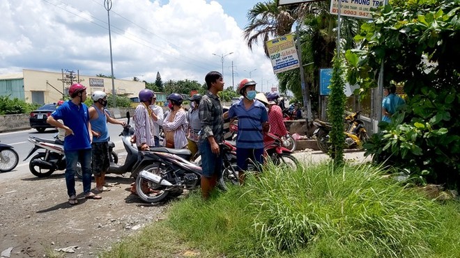 Phát hiện thi thể người đàn ông đang phân huỷ trong căn nhà bỏ hoang - Ảnh 2.