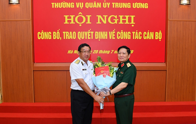 Đại tướng Ngô Xuân Lịch trao quyết định bổ nhiệm Thứ trưởng Bộ Quốc phòng cho 3 Tư lệnh - Ảnh 2.