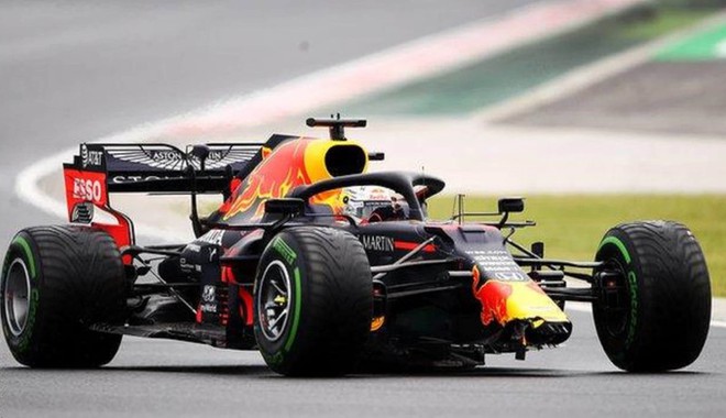 Thắng áp đảo ở F1 Hungarian Grand Prix: Lewis Hamilton thống trị đường đua - Ảnh 2.