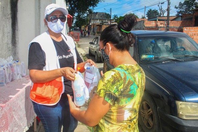 Vì sao ở Brazil lại có những bệnh viện nổi giúp điều trị người nhiễm virus Corona? - Ảnh 3. Vì sao ở Brazil lại có những bệnh viện nổi giúp điều trị người nhiễm virus Corona? - Ảnh 3.