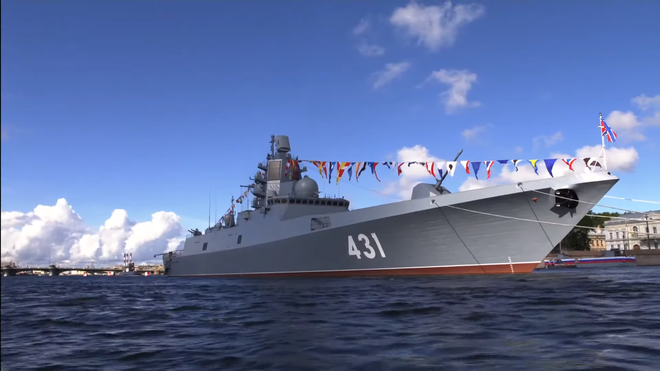 Hải quân Nga duyệt binh, phô diễn sức mạnh chưa từng có: Tổng thống Putin khoe vũ khí mới - Ảnh 7.