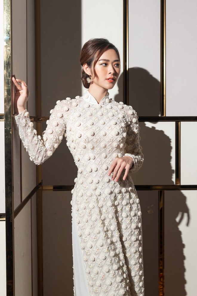 Ảnh hậu trường show Dạm ngõ đẹp như chụp lookbook của Trương Quỳnh Anh, Diệp Bảo Ngọc - Ảnh 4. Ảnh hậu trường show Dạm ngõ đẹp như chụp lookbook của Trương Quỳnh Anh, Diệp Bảo Ngọc - Ảnh 4.