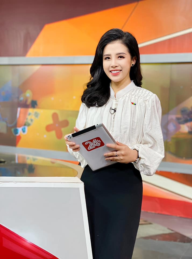 4 nữ MC trẻ trung nhất nhì VTV: Nhan sắc không thua kém hoa hậu, sở hữu vóc dáng nóng bỏng như người mẫu - Ảnh 11.