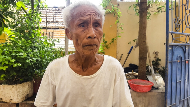 Vụ gãy thang treo lắp kính khiến 4 người tử vong: Con thơ chưa cảm nhận được nỗi đau mất bố - Ảnh 3.