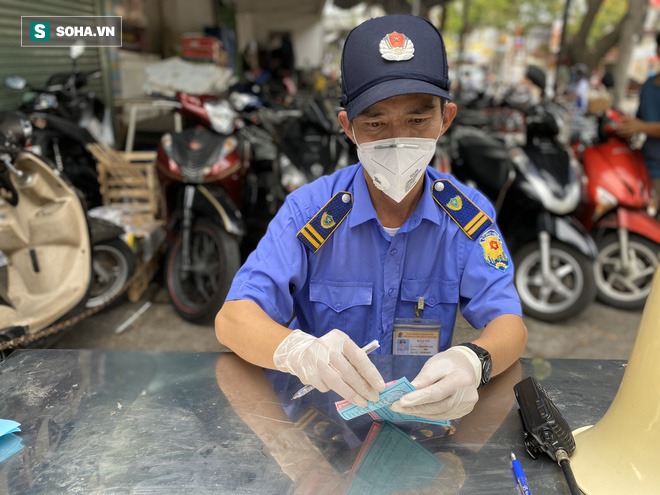 Người Đà Nẵng ngày đầu tiên đi chợ bằng thẻ xanh, thẻ hồng - Ảnh 6.