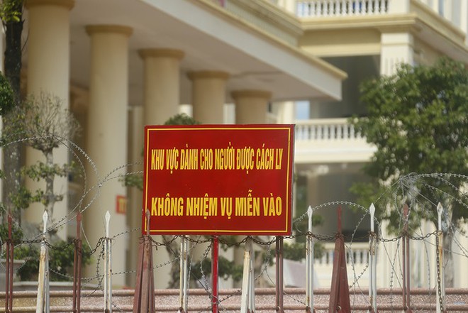 15 BN Covid-19 nặng, tiên lượng tử vong cao; Bắt đối tượng F1 Covid-19 trốn qua nhiều tỉnh thành - Ảnh 2.