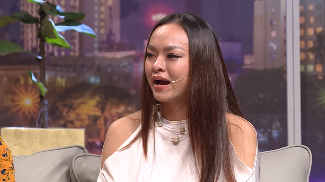 Bố mẹ lâm vào cảnh tan nát chỉ vì 1 câu nói trẻ con của Mai Ngô: Mẹ không tin đàn ông nữa - Ảnh 5. Bố mẹ lâm vào cảnh tan nát chỉ vì 1 câu nói trẻ con của Mai Ngô: Mẹ không tin đàn ông nữa - Ảnh 5.