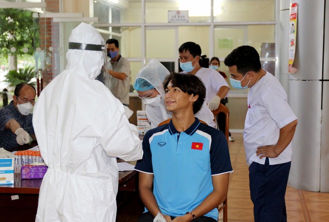 ĐT U22 Việt Nam nghiêm túc thực hiện kiểm tra y tế trong ngày hội quân - Ảnh 29.