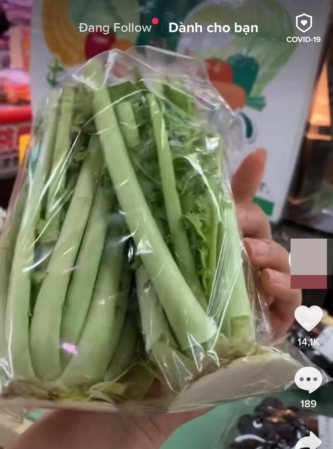 Loại củ khi ở Việt Nam sẽ không ăn phần lá nhưng người Nhật Bản lại tận dụng đóng gói bày bán hẳn trong siêu thị - Ảnh 2.