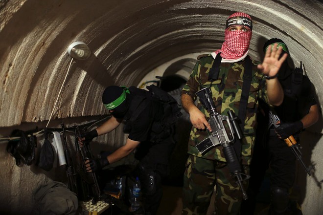 Tiêm kích Israel đánh phẫu thuật các căn cứ ngầm của Hamas, Dải Gaza rực lửa! - Ảnh 3.
