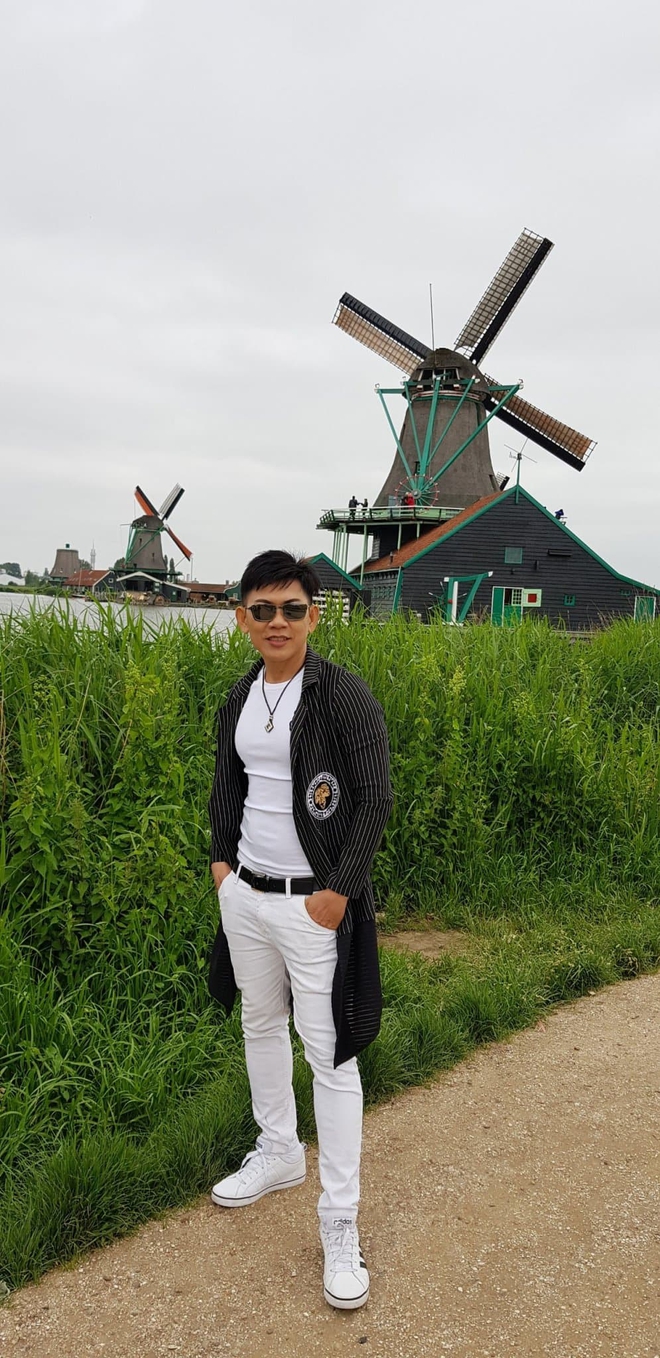 Ngôi sao Mưa bụi Mai Tuấn: 53 tuổi vẫn độc thân, sống với chị gái - Ảnh 3. Ngôi sao Mưa bụi Mai Tuấn: 53 tuổi vẫn độc thân, sống với chị gái - Ảnh 3.